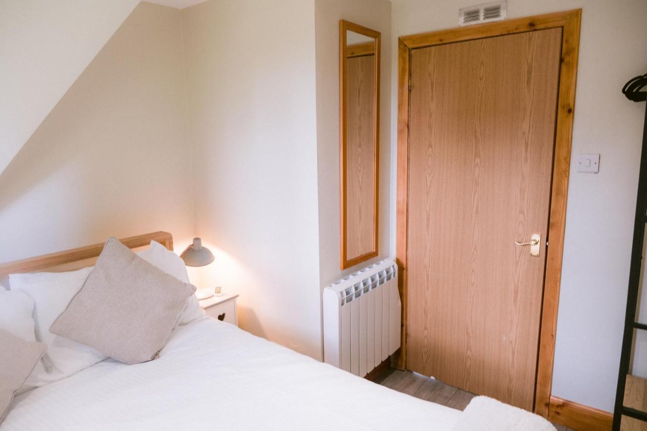 Bright Star Lodge Спийн Бридж Екстериор снимка